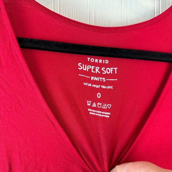 Torrid Super Soft Knit‎ top Red Long sleeve v-neck Lace up sleeves size Large - Picture 4 of 4